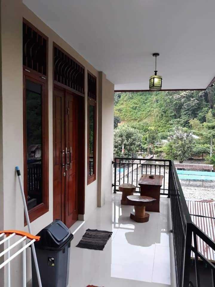 Bukit Lawang Hotel Bagian luar foto